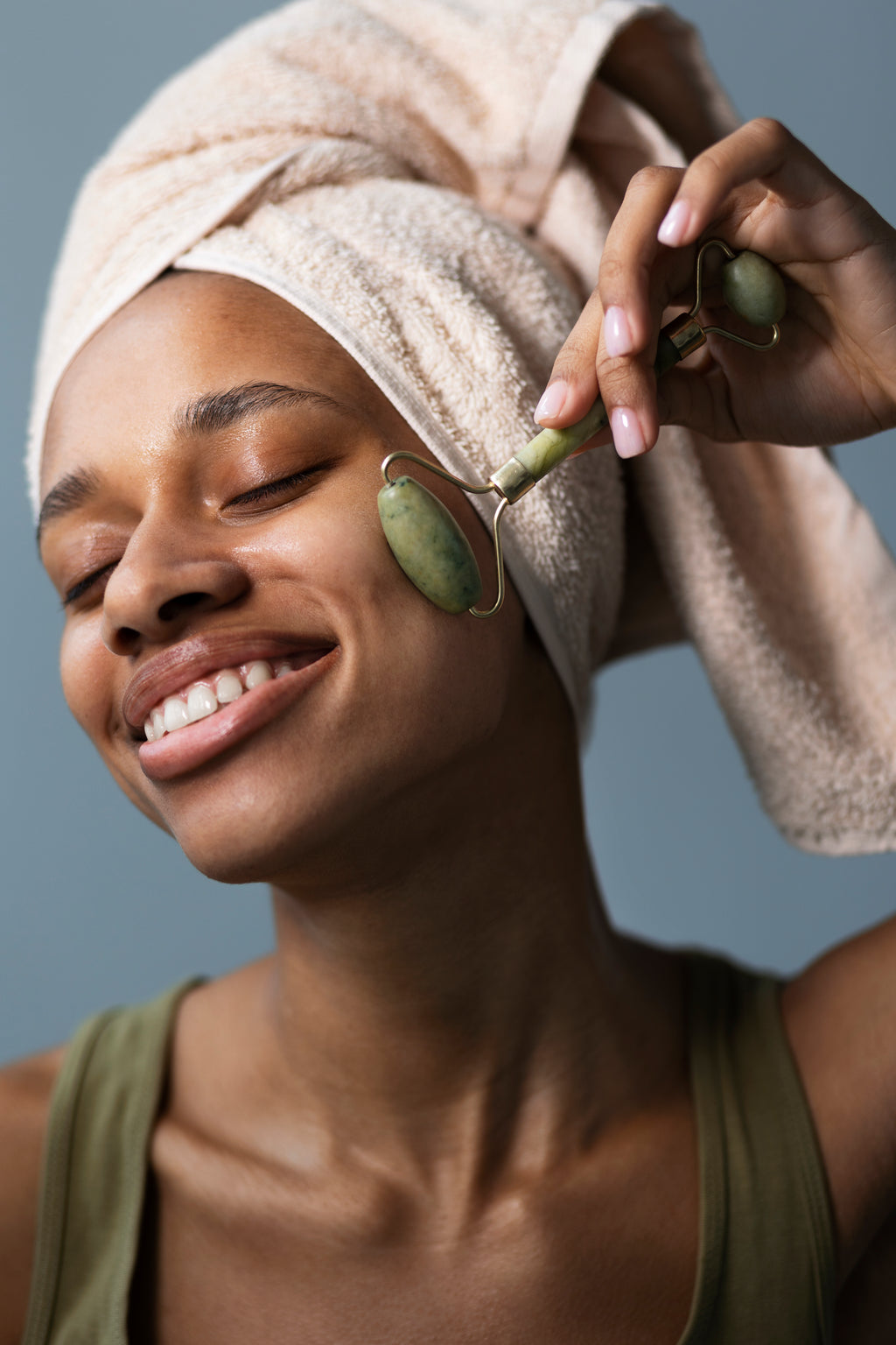 Premium Jade Gua Sha Roller – Natural Skin Therapy