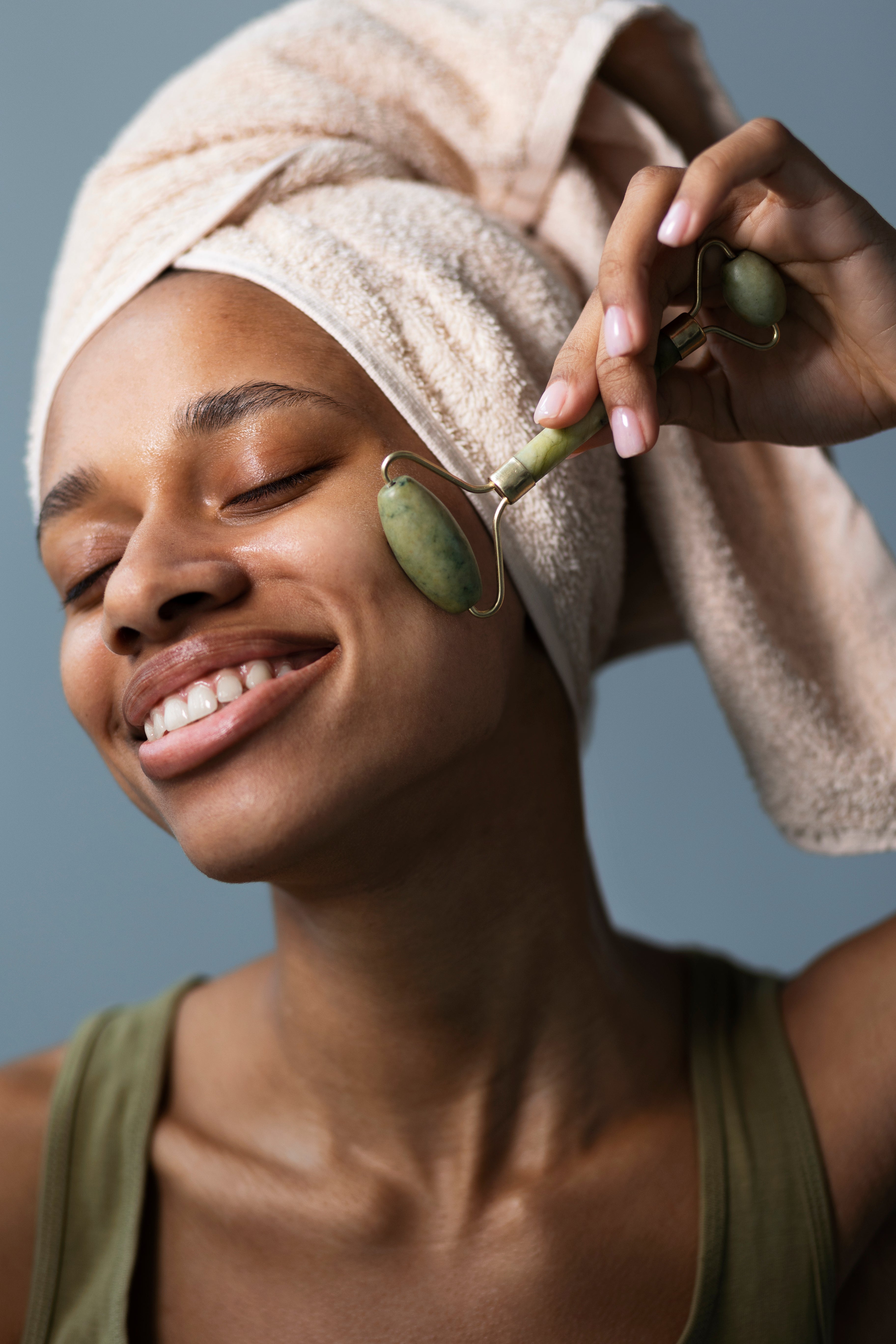 Premium Jade Gua Sha Roller – Natural Skin Therapy